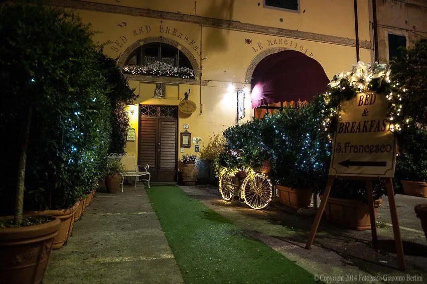 Camere Zimmer Rooms San Francesco Bed & Breakfast Buti